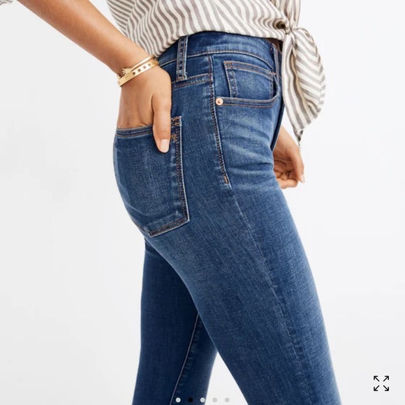 Madewell Curvy High-Rise Skinny Jeans in Hayes Wash - Picture 5 of 14